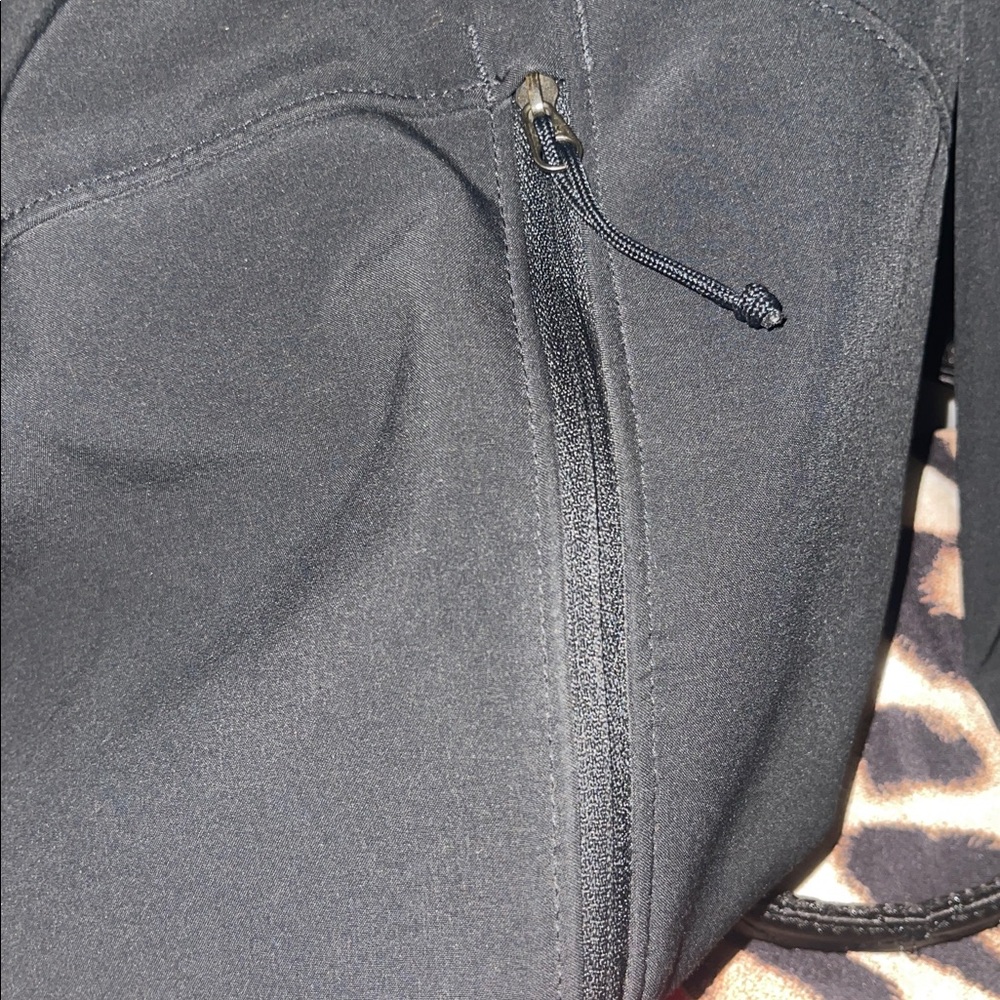 North Face Men’s jacket. - Picture 5 of 7
